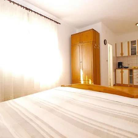 Fuer 2 Personen Ca 22 Qm In Pula, Istrien Istrische Riviera Apartment